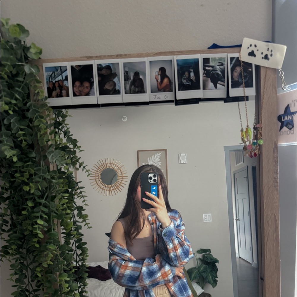 Flannel - Picture 3 of 4